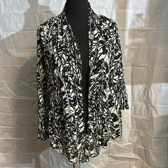 Dana Buchman sheer Black and White Floral Cardigan size large - Picture 1 of 6